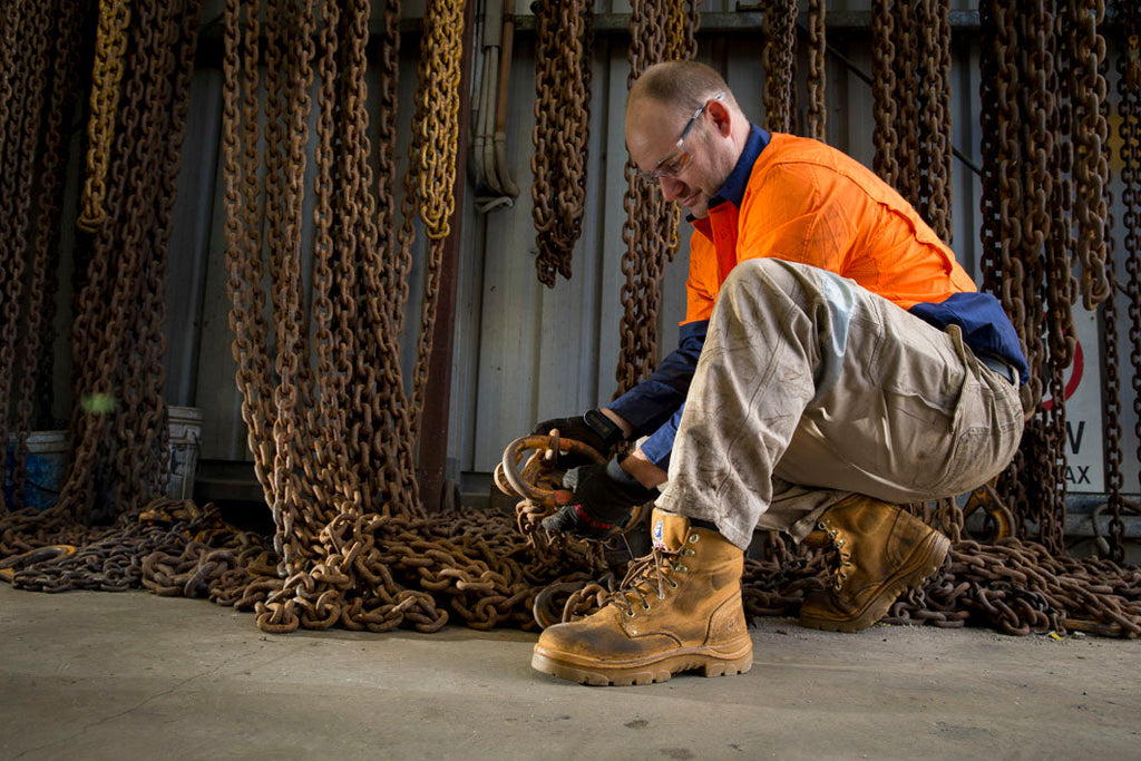 Steel Toe vs Composite Safety Boots: Which Is Better?